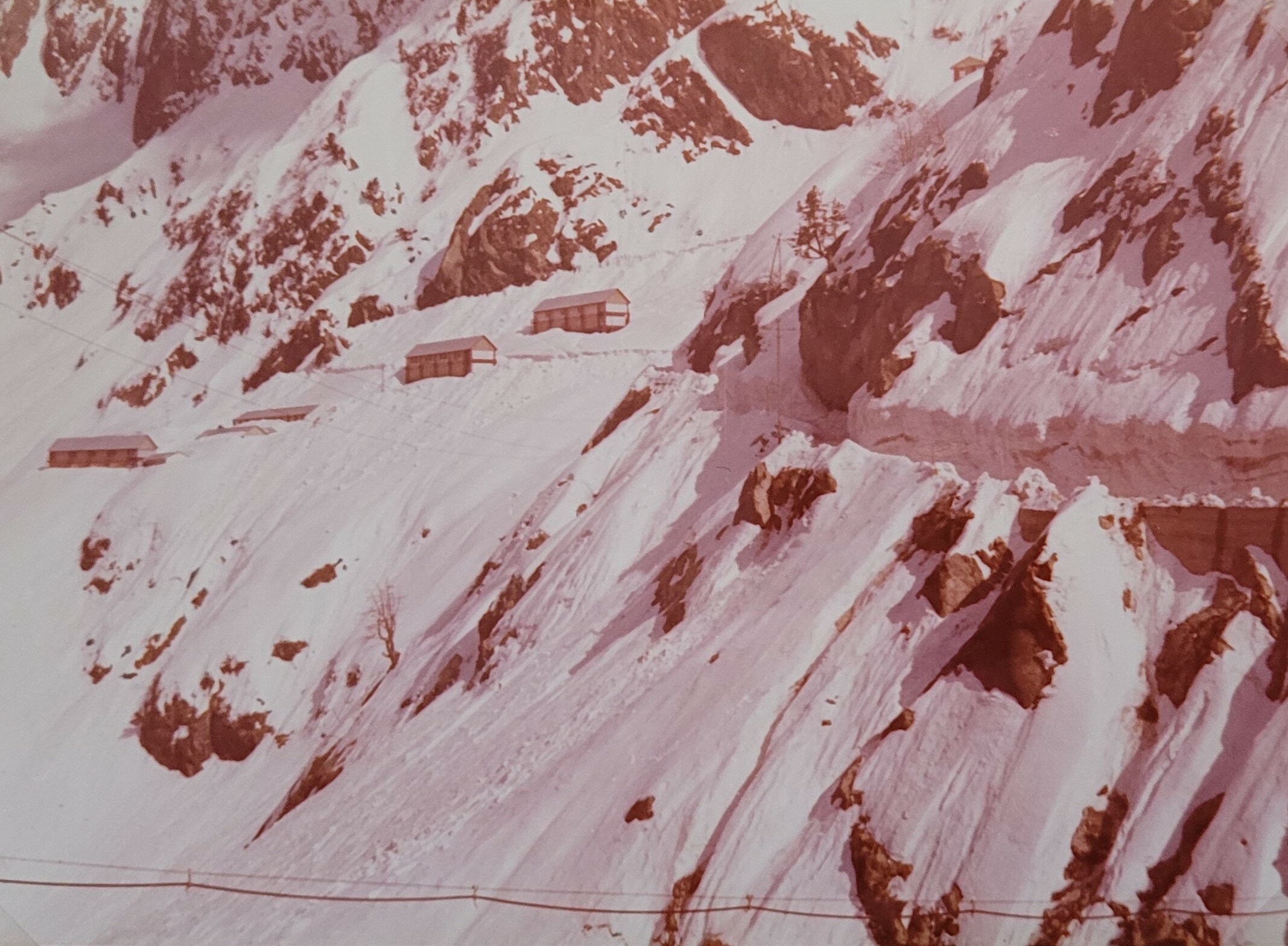 1974 - Foto Giordano Franco-alloggi Operai Torno Sotto Colle Laura 1