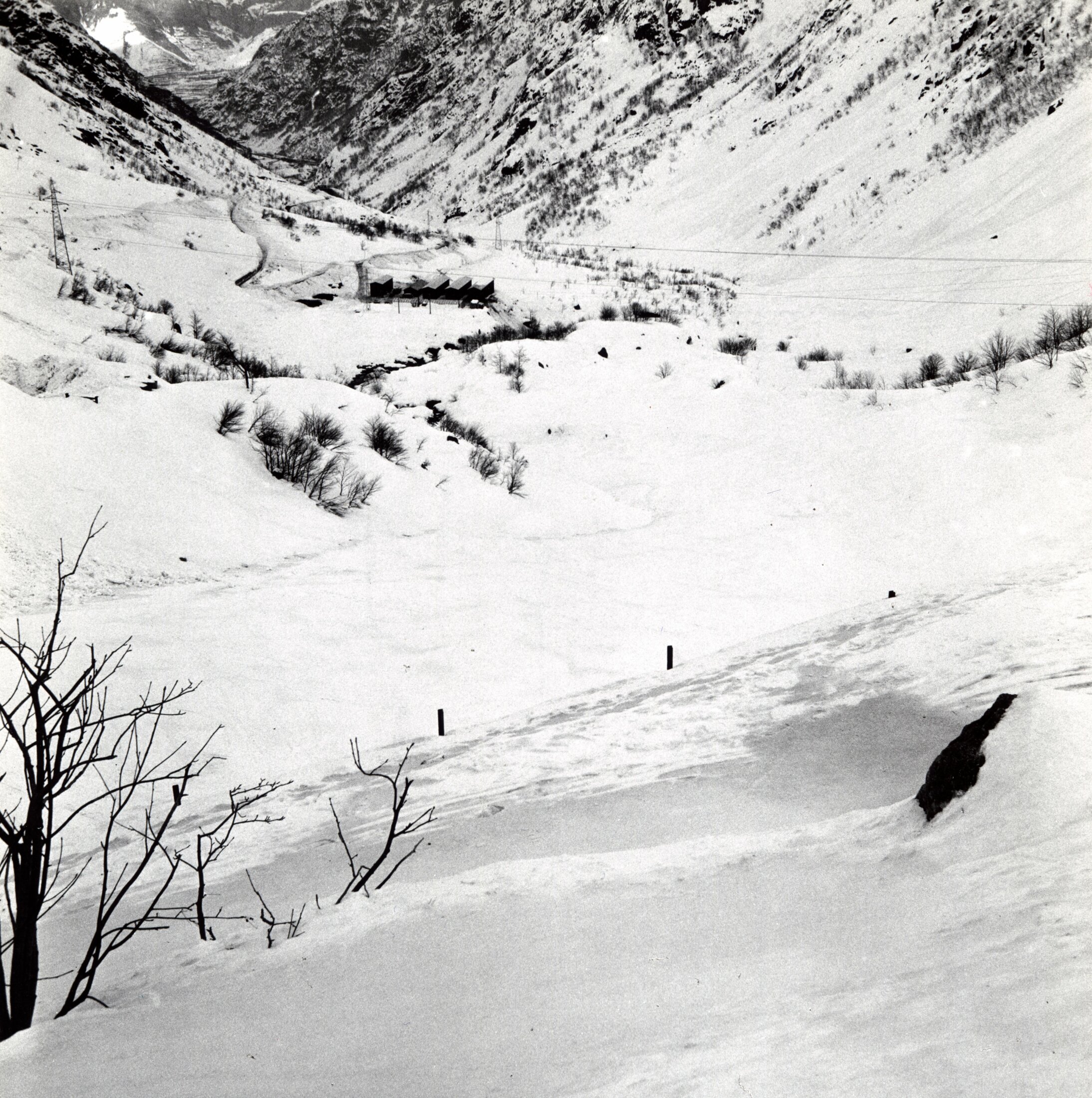 Foto ENEL - 1970.02.12 229 Valanga Vallone Laitus E Villaggio Operai Impresa Mazzoli
