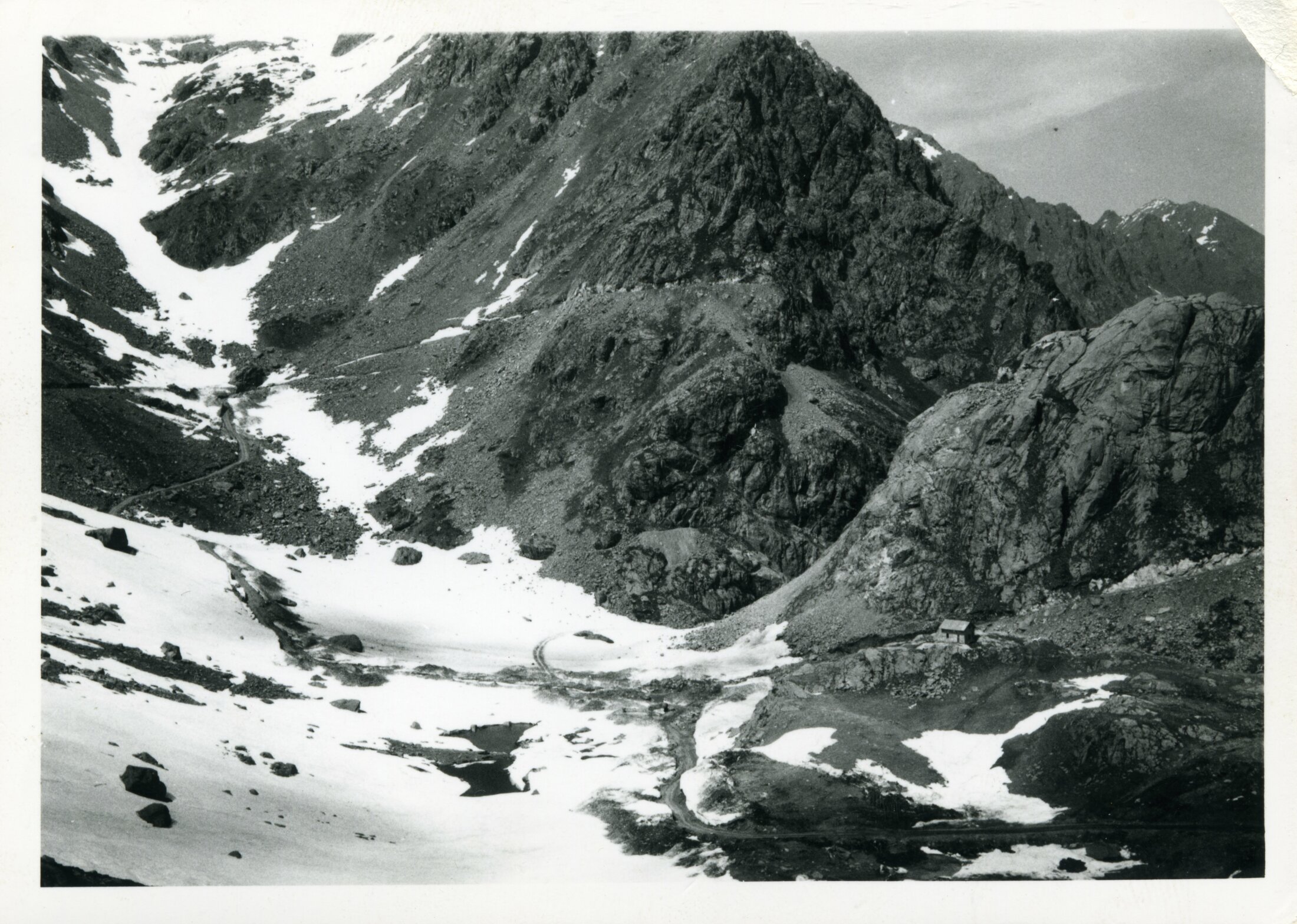 Foto ENEL - 1971.06.15 Vecchio Rifugio Genova E Strada Accesso Piazzale Blondin